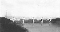 1915_Vue d'ensemble du viaduc sur la Sarthe 700